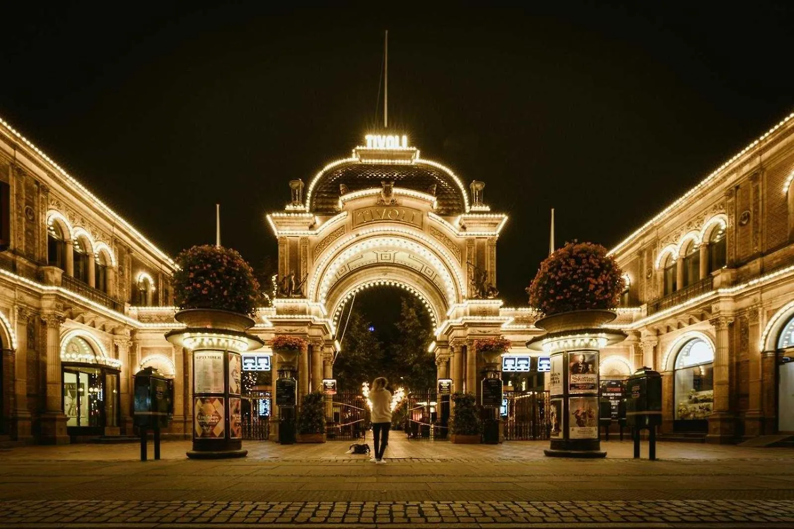 Stay Central - Steps From Tivoli & Nyhavn كوبنهاجن الدنمارك